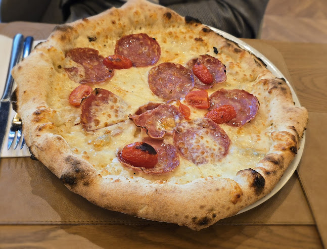 Leo's pizza "Trattoria" - Гастрономия и хотелиерство