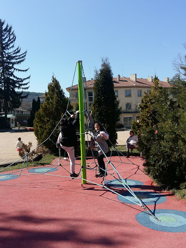 ул. Христо Ботев 17,7900, 7900 Омуртаг