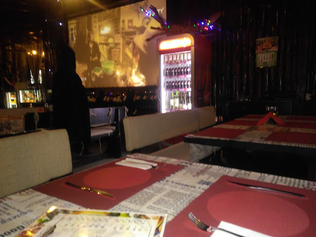 Веселата Къща