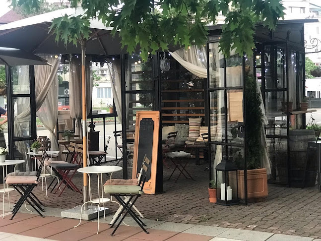 Благоевград Център, пл. „Георги Измирлиев-Македонче“ 15, 2700 Благоевград