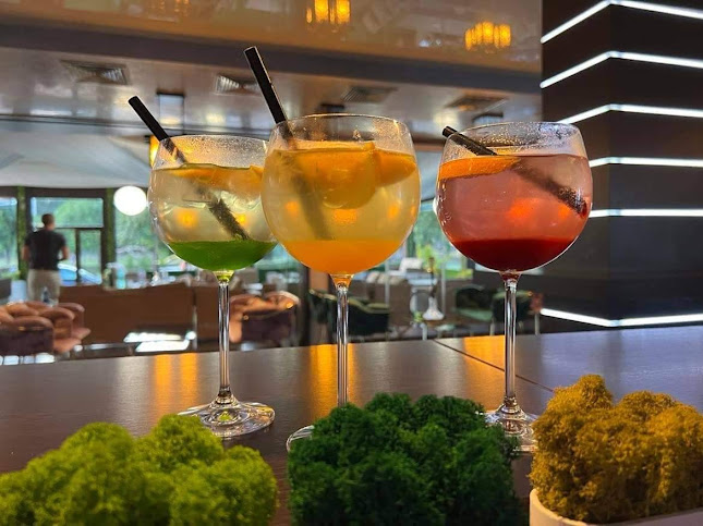 Opinii despre Omnia Shisha Lounge în Пловдив - Гастрономия и хотелиерство