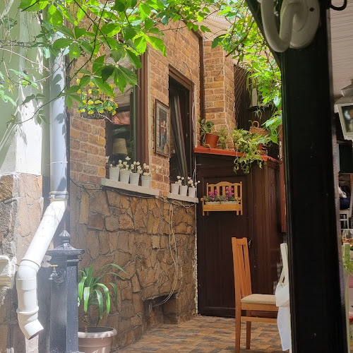 София център, ул. „Юрий Венелин“ 34, 1142 София