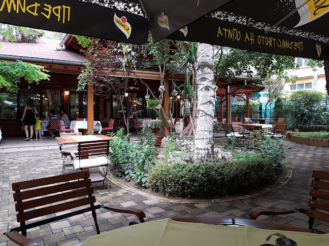 Вайрон Гардън