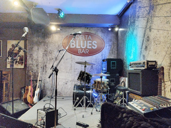 DELTA BLUES BAR