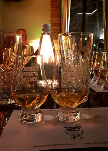 Comentarii opinii despre Straight Club