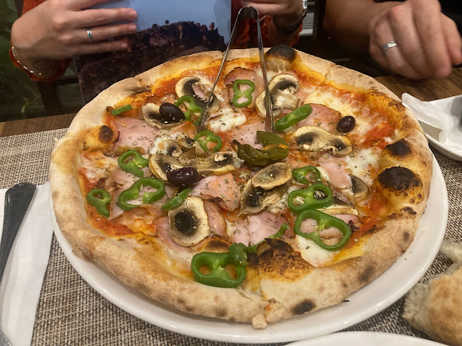 Opinii despre При Иван în Белоградчик - Гастрономия и хотелиерство