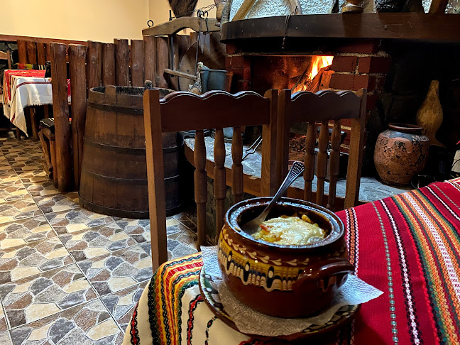 Площада, 2778 Баня