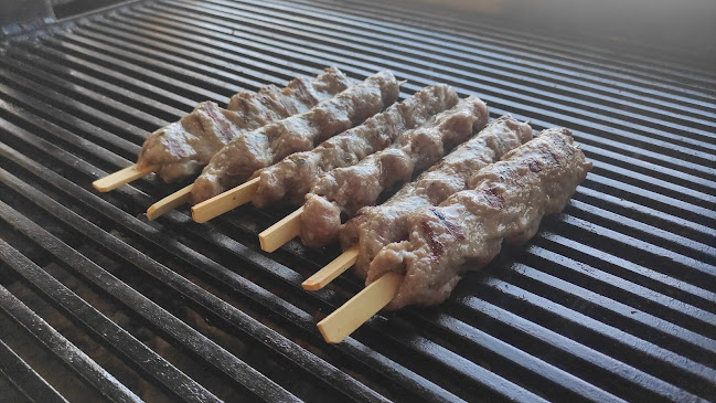 Opinii despre Грил стоп - скара на дървени въглища în София - Гастрономия и хотелиерство