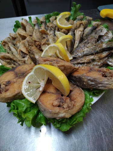 Рибна гостилница „Черно море“ - Гастрономия и хотелиерство