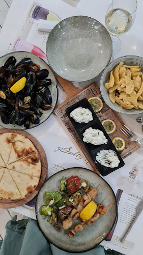 Sunrise Fish Restaurant - Гастрономия и хотелиерство