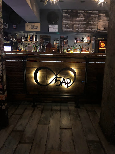 Бар Безкрай - Гастрономия и хотелиерство