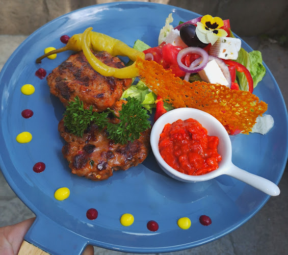 Разград Център, ул. „Иван Вазов“ 14, 7200 Разград