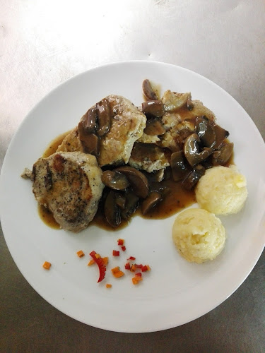 Opinii despre Ресторант "Дунав" în Гулянци - Гастрономия и хотелиерство