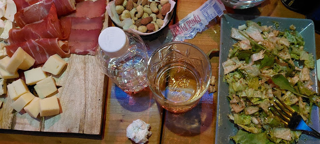 Opinii despre Музикален скара-бар Балкантон - Парното în Сандански - Гастрономия и хотелиерство