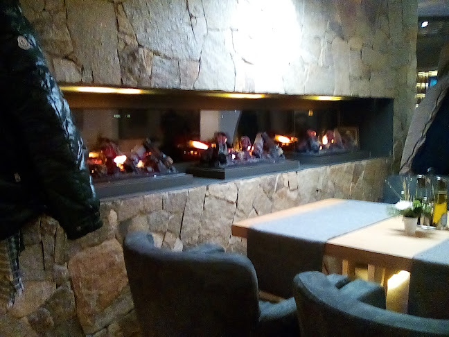 Добрич Център, ул. „Иван Хадживълков“ 10, 9300 Добрич