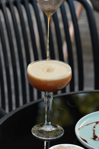 Comentarii opinii despre Gardens retro bar&café