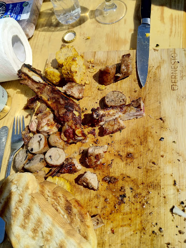 Свети Никола - Каваците - Гастрономия и хотелиерство