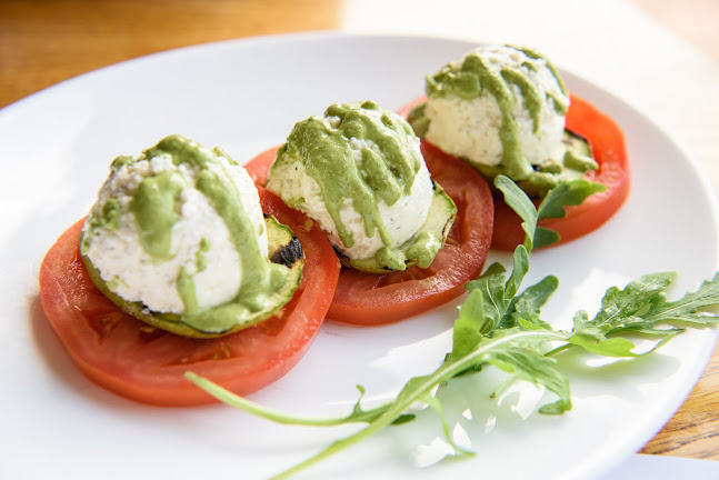 Opinii despre Ресторант „Стара къща“ în Раковски - Гастрономия и хотелиерство