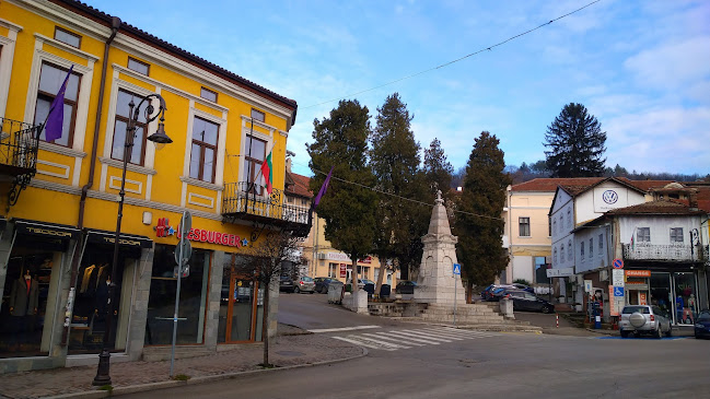 Hesburger - Гастрономия и хотелиерство