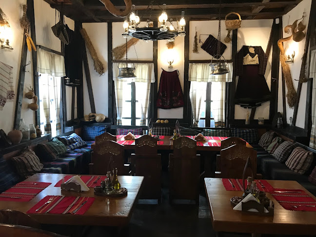 Хаджидрагановите къщи - Гастрономия и хотелиерство