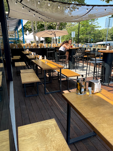 Container Bar & Seafood Burgas - Гастрономия и хотелиерство