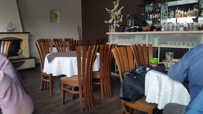 Окото - Гастрономия и хотелиерство