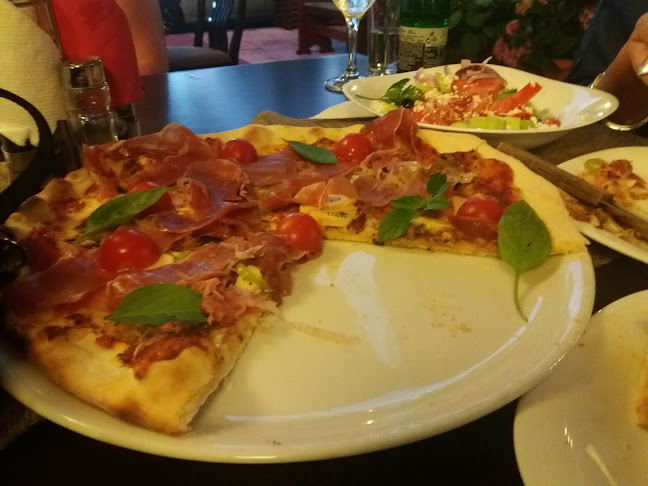 Център, ул. „Георги Кондолов"“ 12, 8180 Приморско