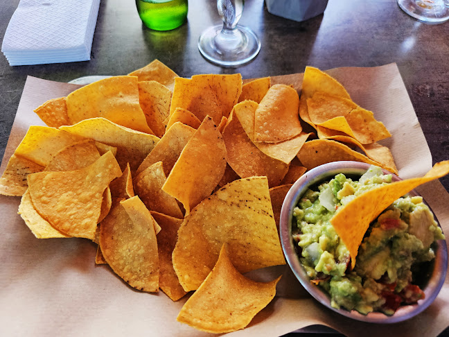 TAKOMOLE - Гастрономия и хотелиерство