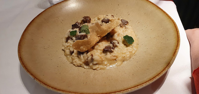 София център, бул. „Цар Освободител“ 8A, 1000 София