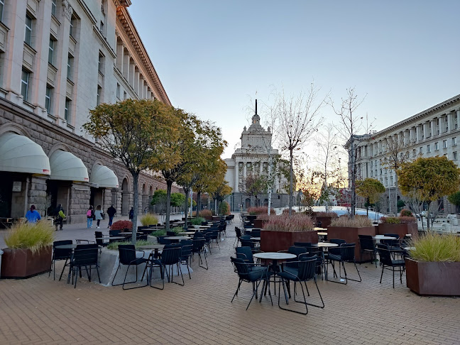 Largo Bar & Diner - Гастрономия и хотелиерство