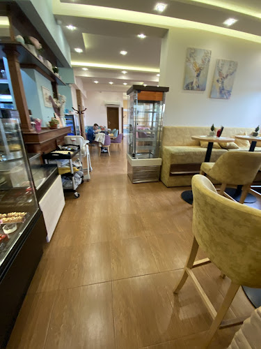 ж.к. Дружба 1, ул. „Тирана“ 17, 1582 София