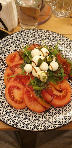 Opinii despre Ресторант Южен Полъх на бул. Свобода în Пловдив - Гастрономия и хотелиерство