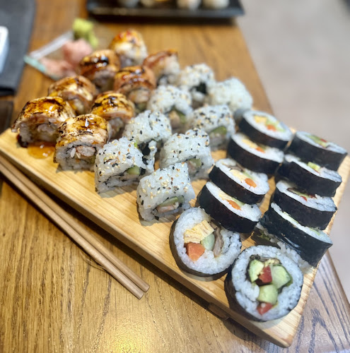 София център, ул. „Иван Денкоглу“ 18, 1000 София