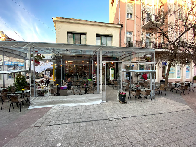 Кафене "Колоната" - Гастрономия и хотелиерство