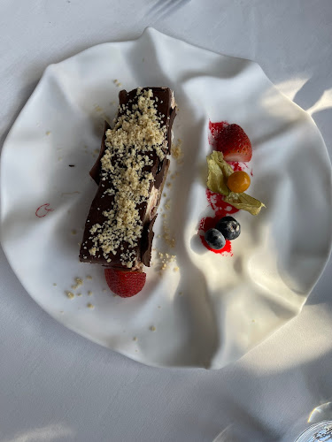 Cinecitta Osteria Italiana - Гастрономия и хотелиерство