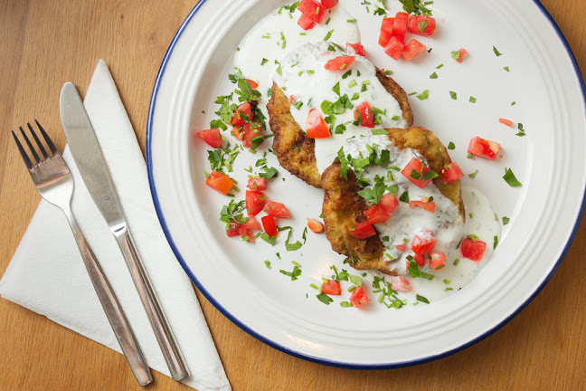 Opinii despre Сандвичарника на ул. Иван Вазов în София - Гастрономия и хотелиерство