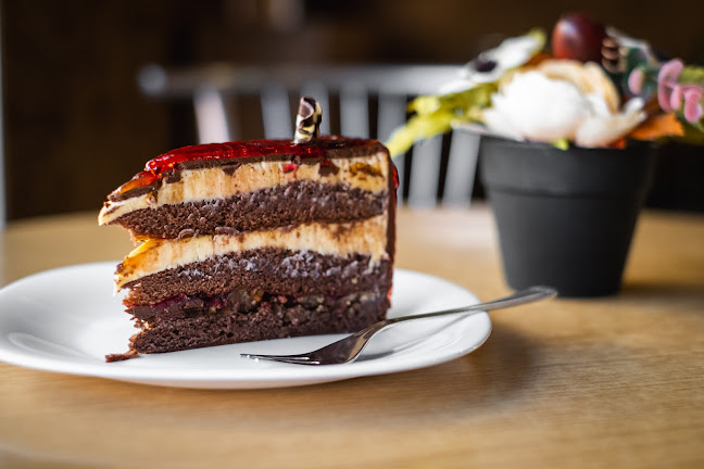 Opinii despre Сладкарница Бонбона în Велинград - Гастрономия и хотелиерство