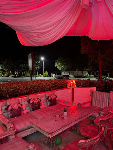 BOHEMI - Bar and Shisa | Наргиле Бар | Коктейли | Страхотно Обслужване - Гастрономия и хотелиерство