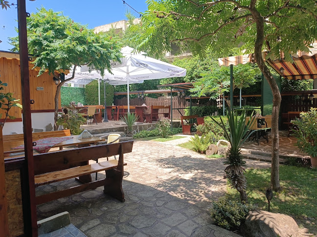 Bistro/Guesthouse KIPARIS