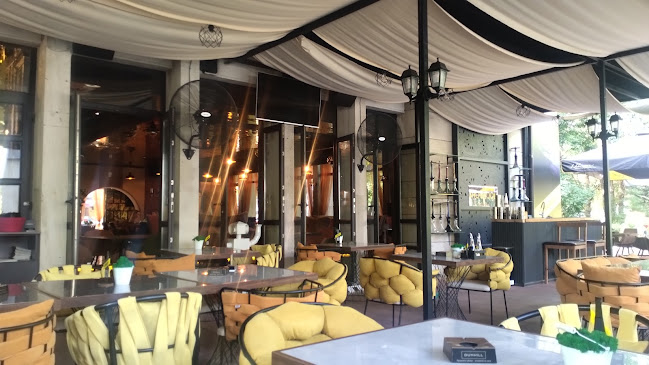 The Showroom - Гастрономия и хотелиерство