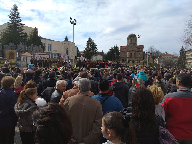 ул. „Борис Спиров“ 74, 9850 Велики Преслав