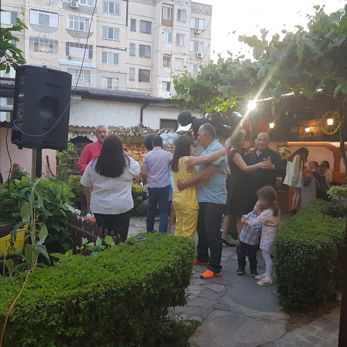 Механа Хъшовете - Гастрономия и хотелиерство