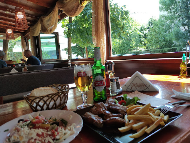 Хъшове - Гастрономия и хотелиерство