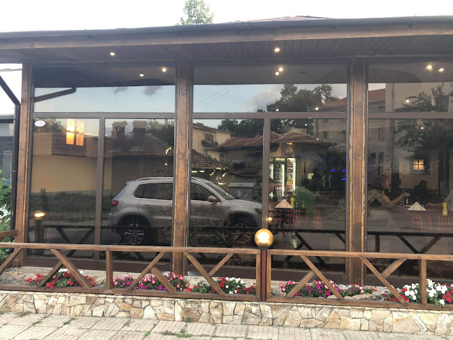 ул. „Васил Левски“ 1, 4360 Баня