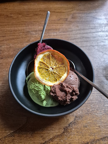 The Sushi Bar - Гастрономия и хотелиерство