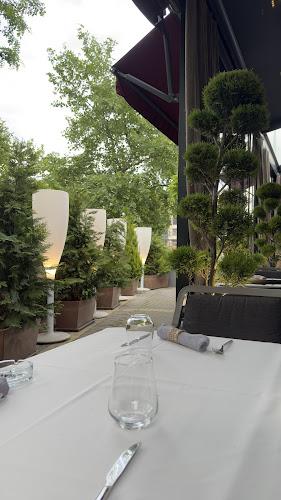 ж.к. Младежки хълмЗападен, Инженер Стефан Христов Гешов 3, 4002 Пловдив