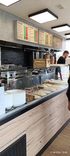 Гиро Ленд - Гастрономия и хотелиерство