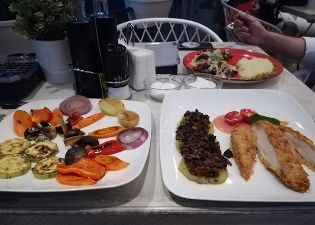 Разград Център, пл. „Момина чешма“ 1, 7200 Разград