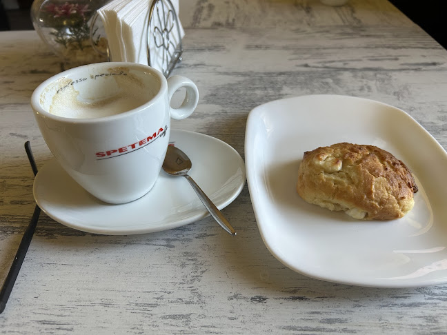 Opinii despre Сладкарница Кате în Сапарева баня - Гастрономия и хотелиерство