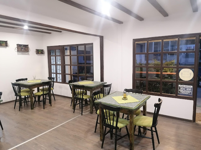 Скара-бар "Камбаните" - Гастрономия и хотелиерство